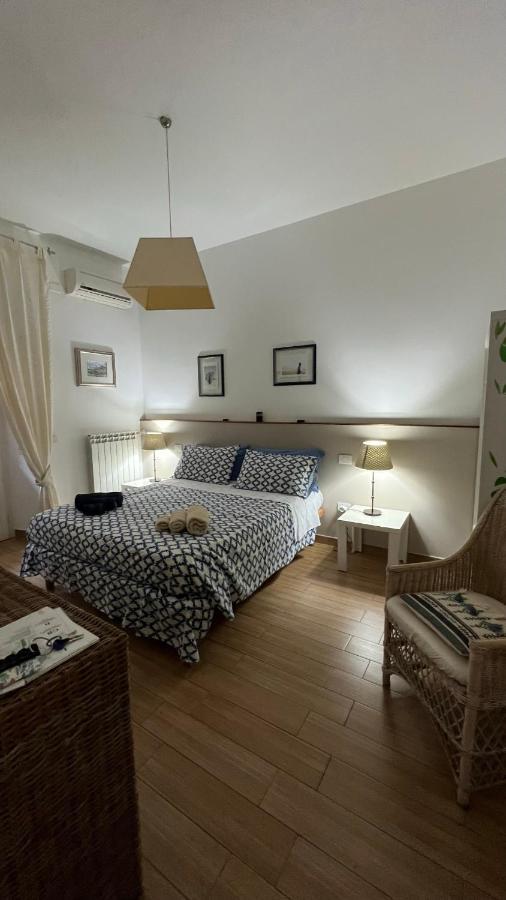 B&B Livingstone Cagliari Buitenkant foto